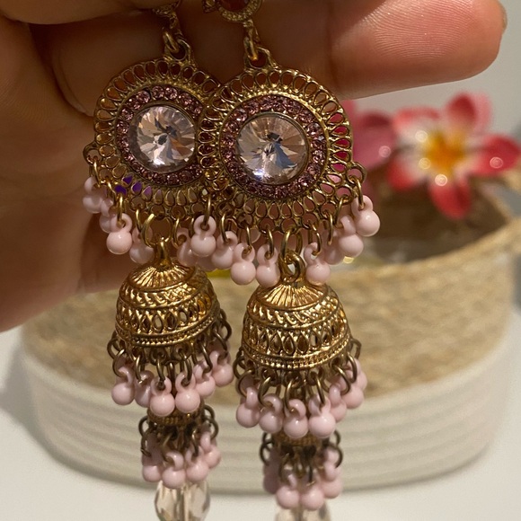 Desi earrings - Picture 2 of 2